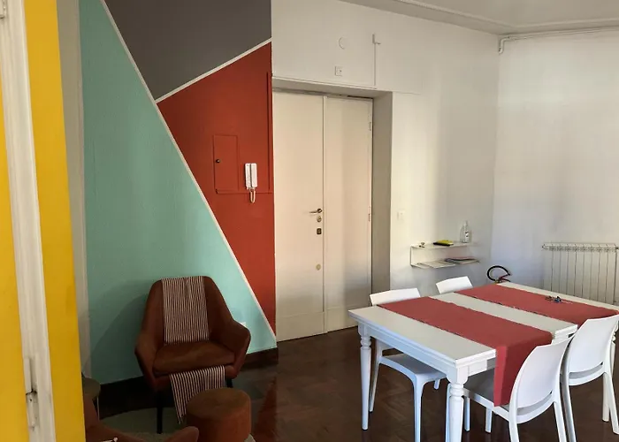 A Colorful Spot For La Dolce Vita